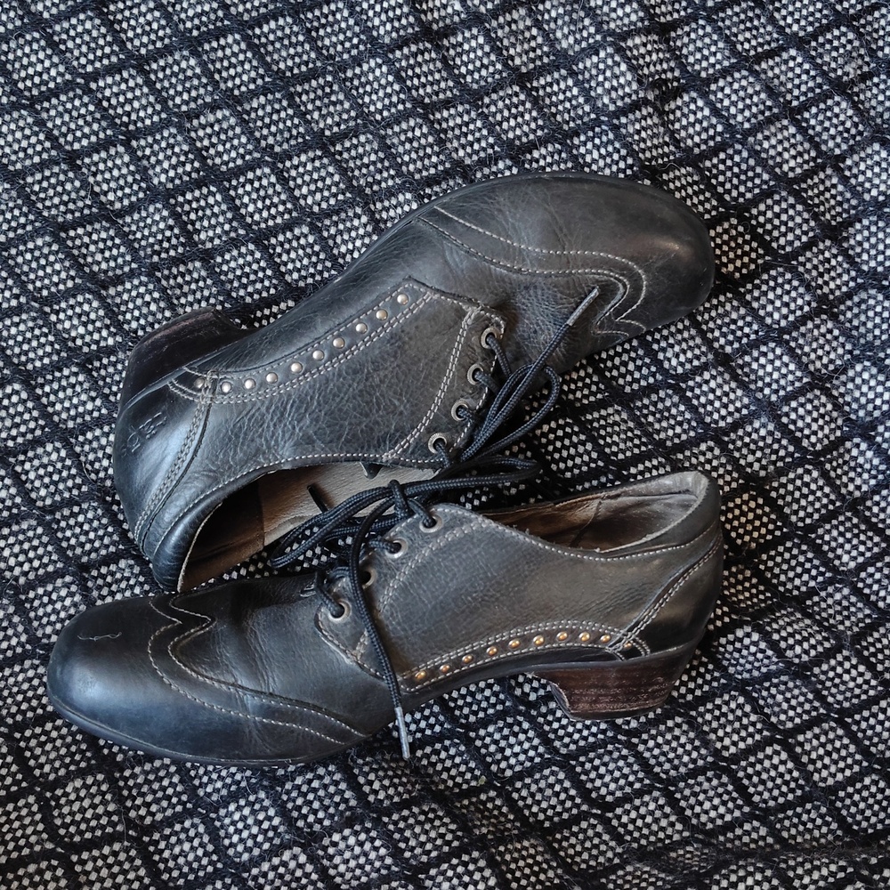Taos Jive Oxford Women's Heeled Shoes - Picture 3 of 3